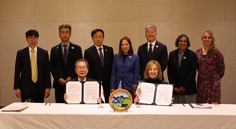 Trade and Investment Desk Signing-Japan